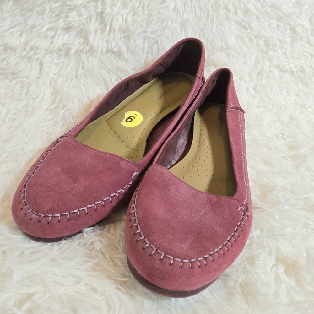 Women's Hush Puppies flats size 9 "Moyen"